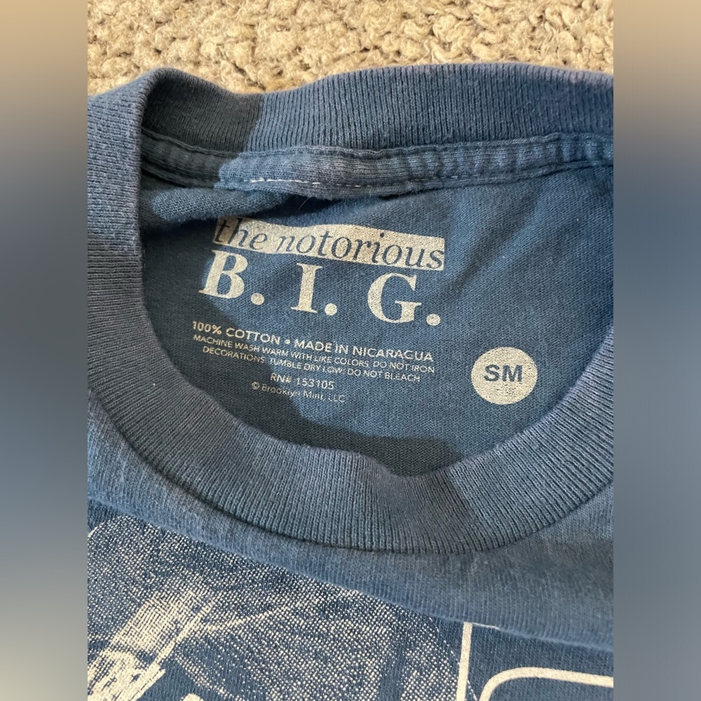 **NEW**Licensed Notorious B.I.G. "Life After Death" Graphic T-shirt Small/Medium - Picture 6 of 8